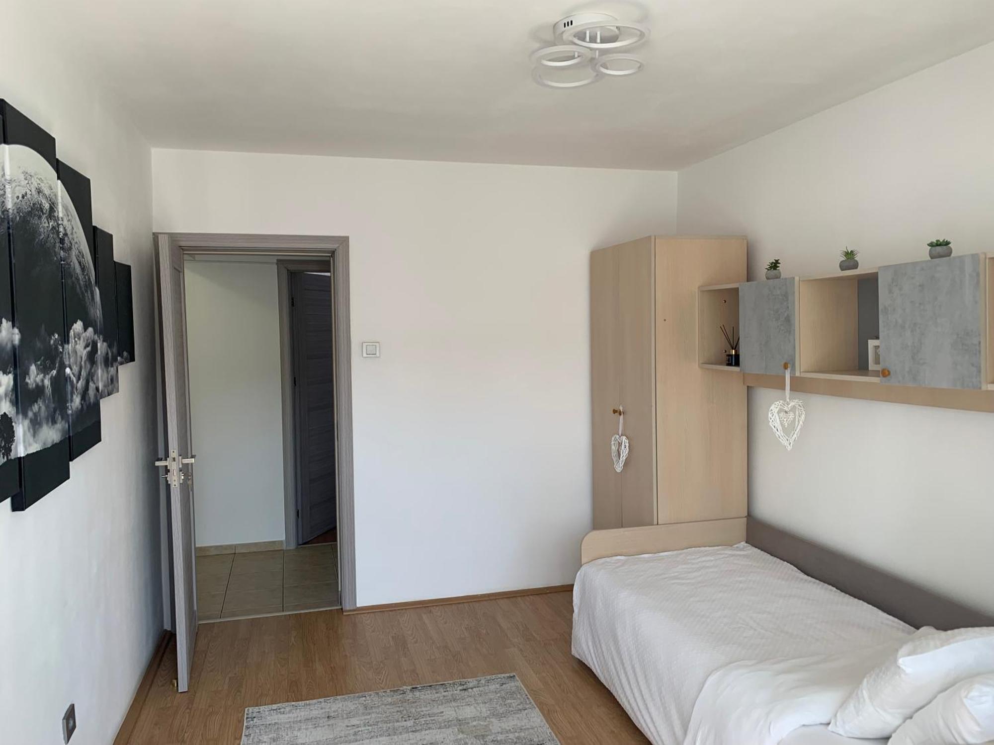 Victoriei Boulevard Private Apartment Braşov Exteriör bild