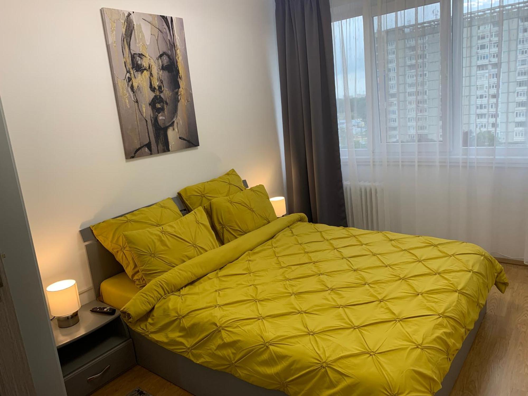 Victoriei Boulevard Private Apartment Braşov Exteriör bild